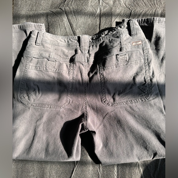 BLACK HIKING PANTS - Picture 2 of 3